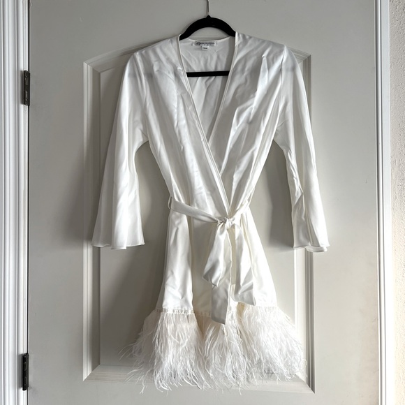 Feather Robe - Picture 1 of 13